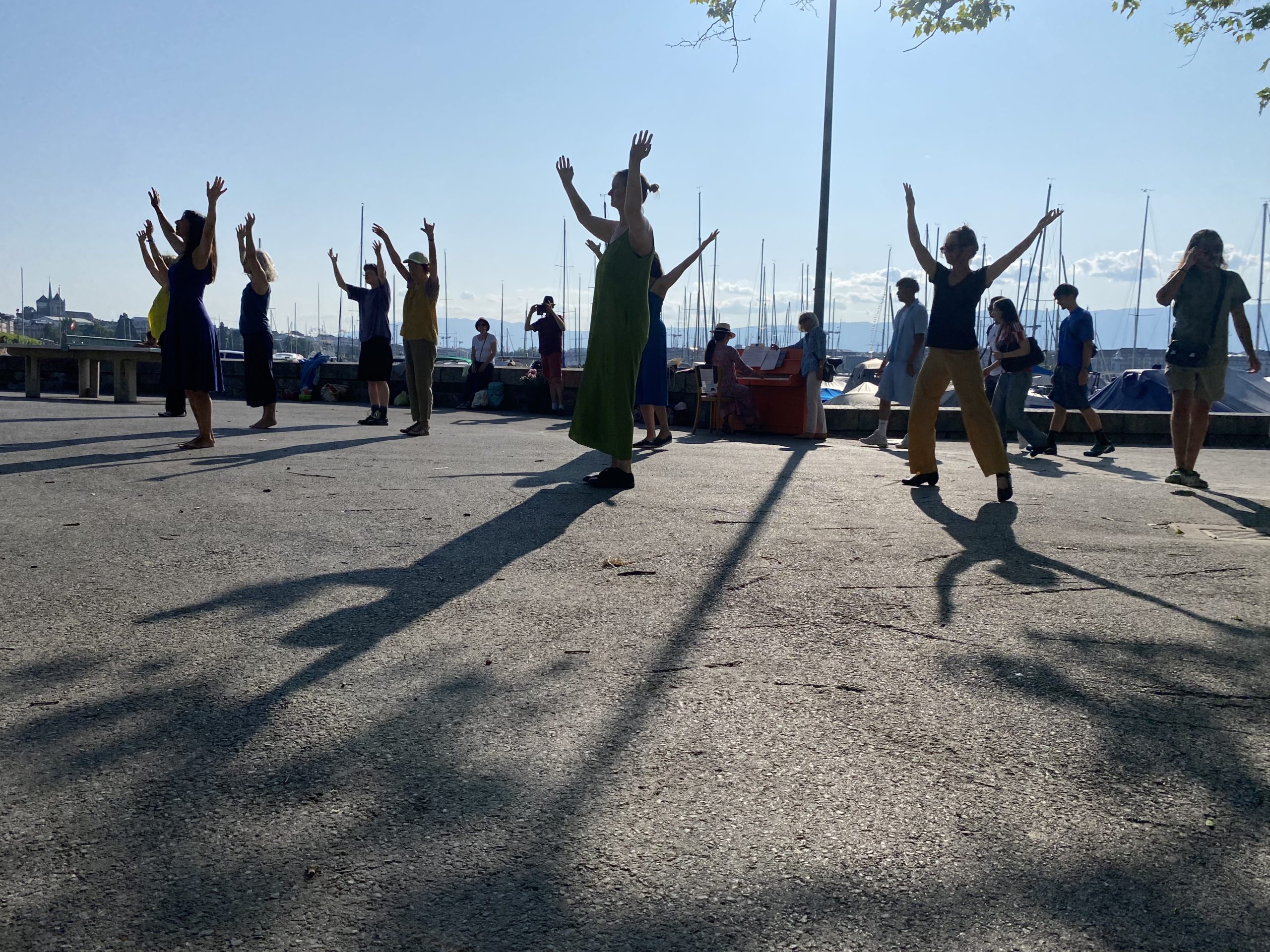 Juin 2025, Performance lors des pianos égarés